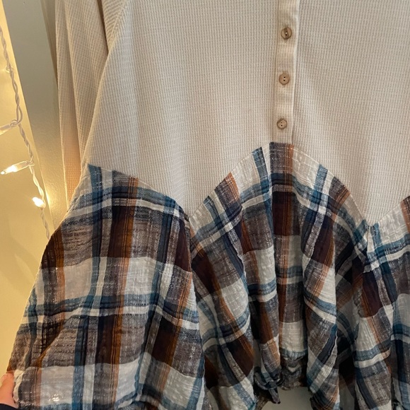 Altar’d State Top - Picture 2 of 4